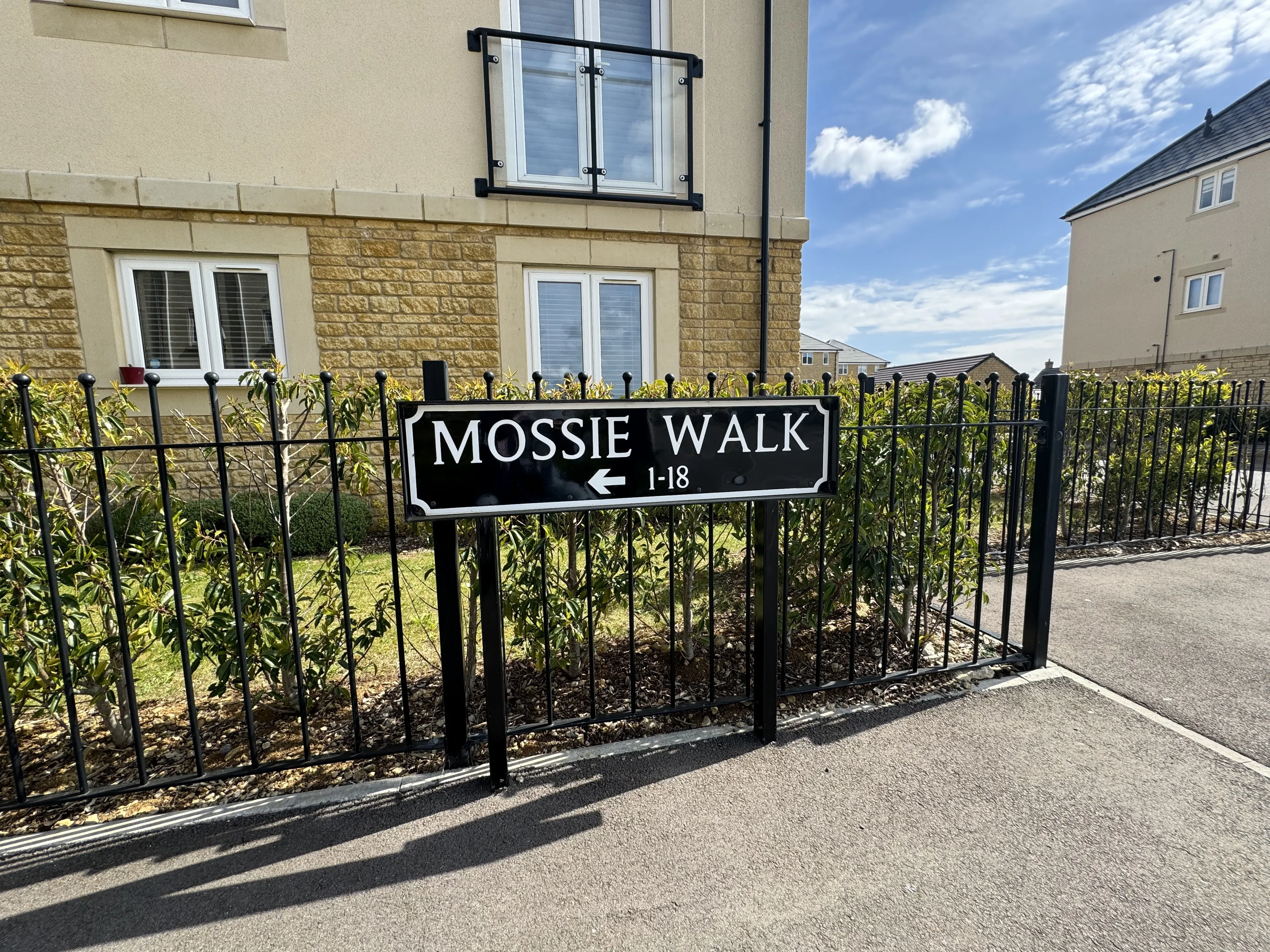 Flat Mossie Walk in West Oxfordshire