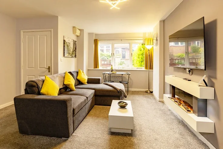 Flat Royal Avenue in Scarborough