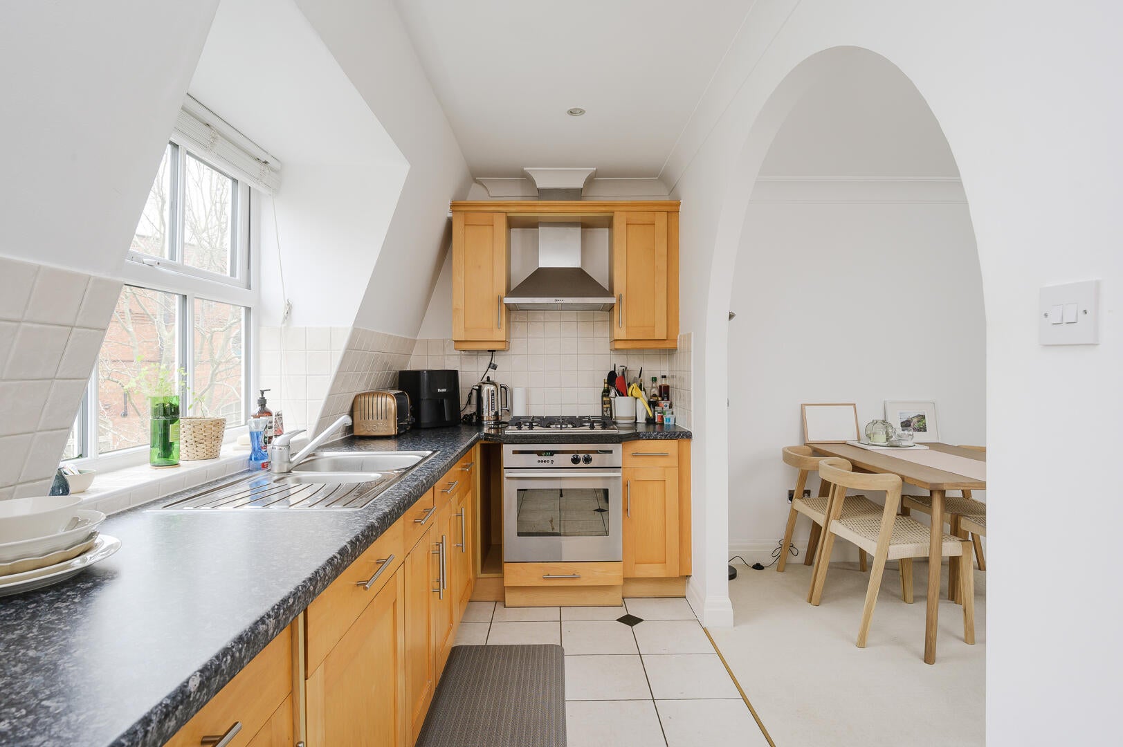 Flat Layton Place in Greater London