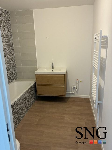 Flat Rue Toussaint Louverture in Montataire