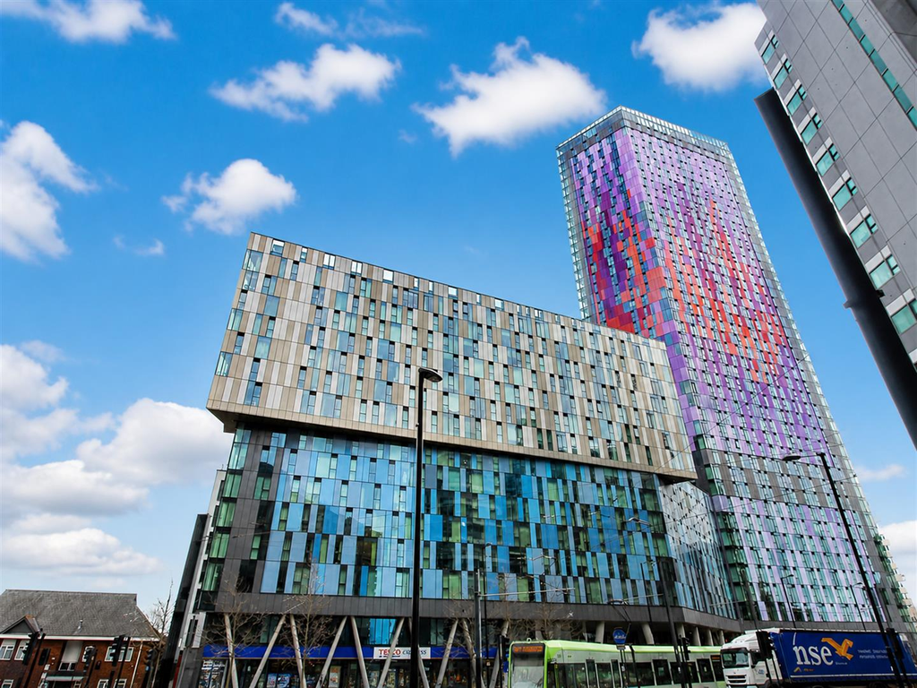 Flat College Square in London