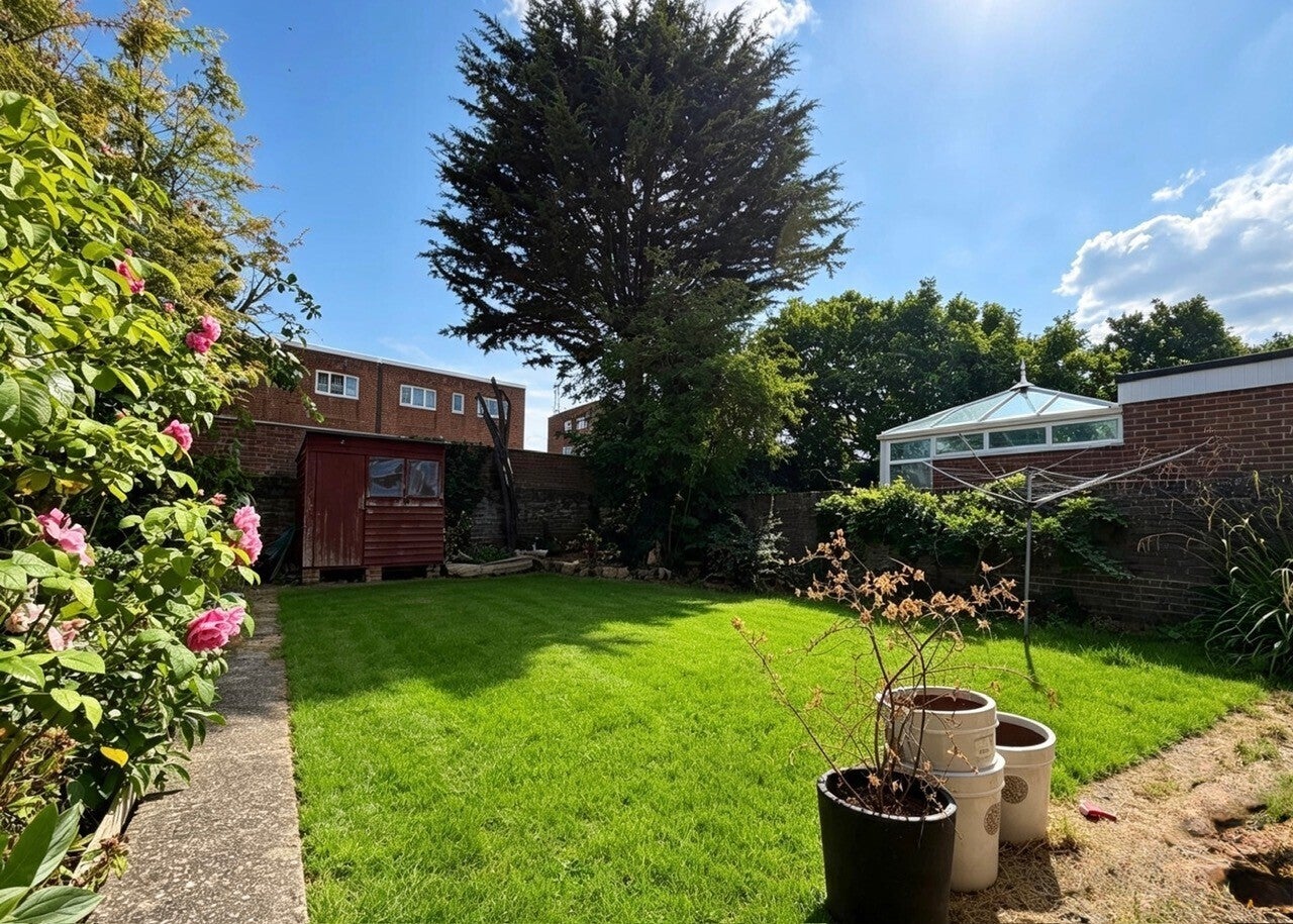Flat Winchester Road in Worthing
