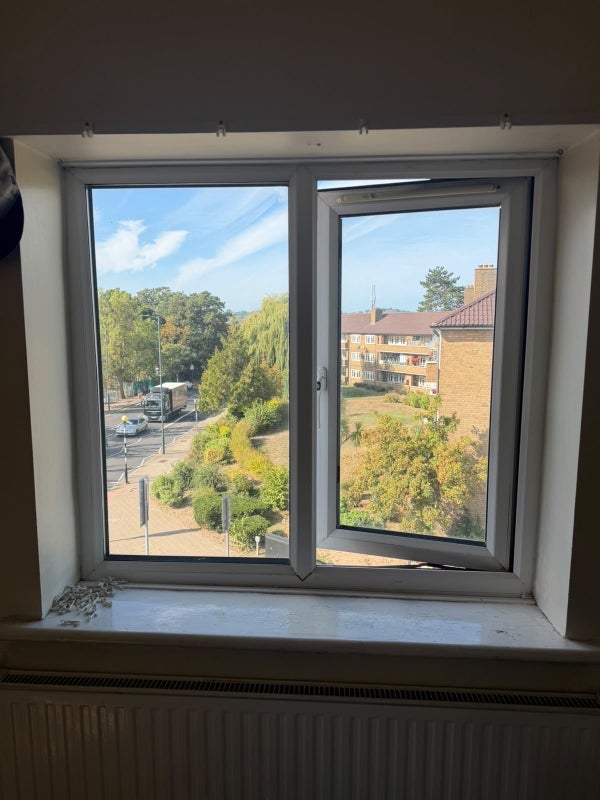 Room Barn Rise in Greater London