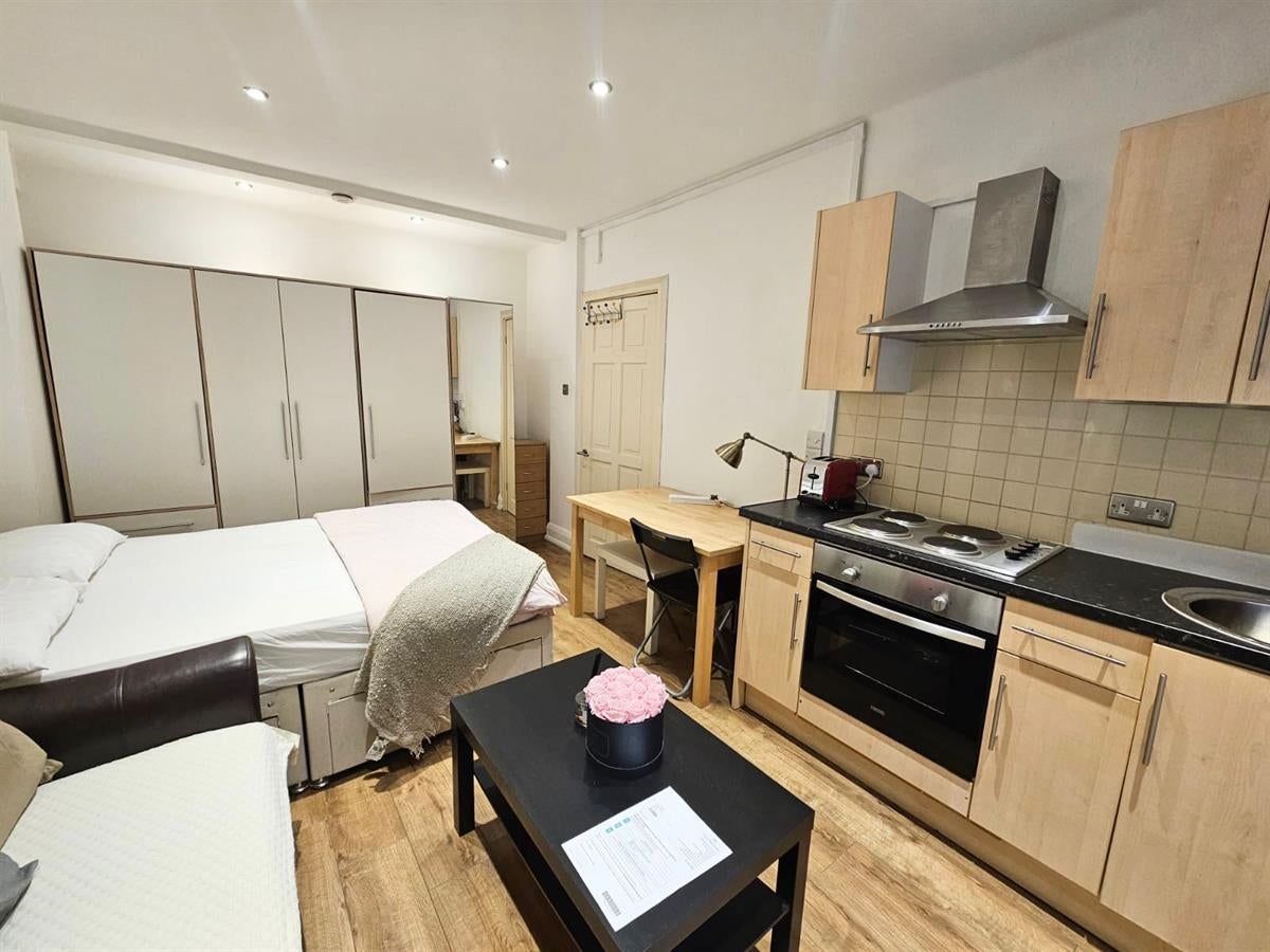 Room Linhope Street in City of Westminster