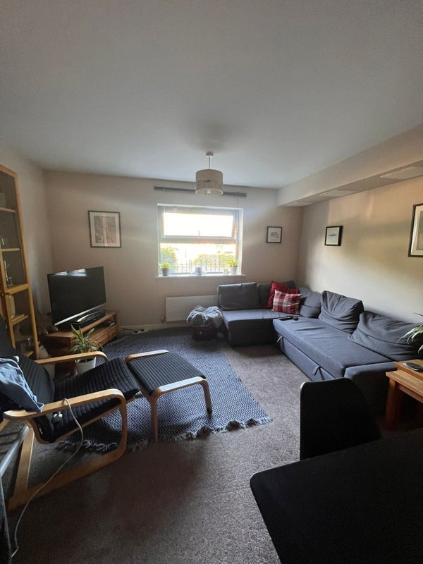 Flat Waterloo Road in Bristol