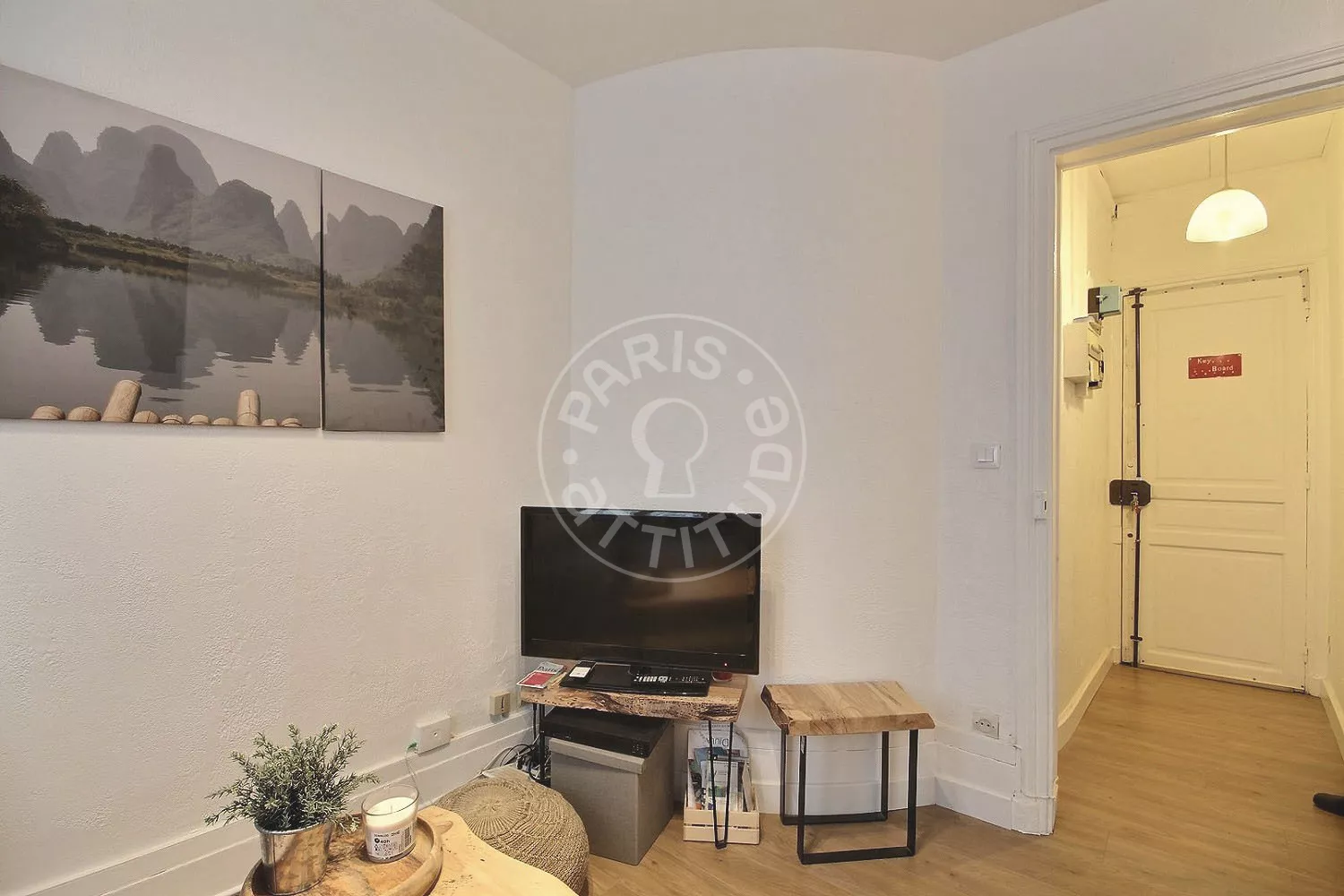 Appartement Rue Crozatier à Paris