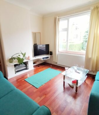 Flat Clyde Road in Manchester