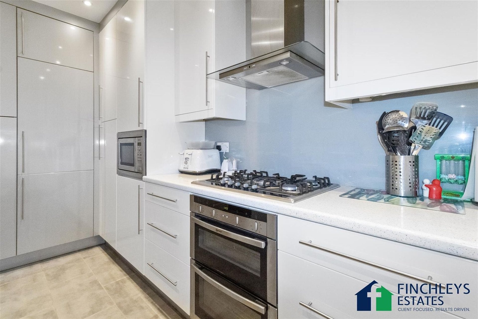 House Dale Grove in Greater London
