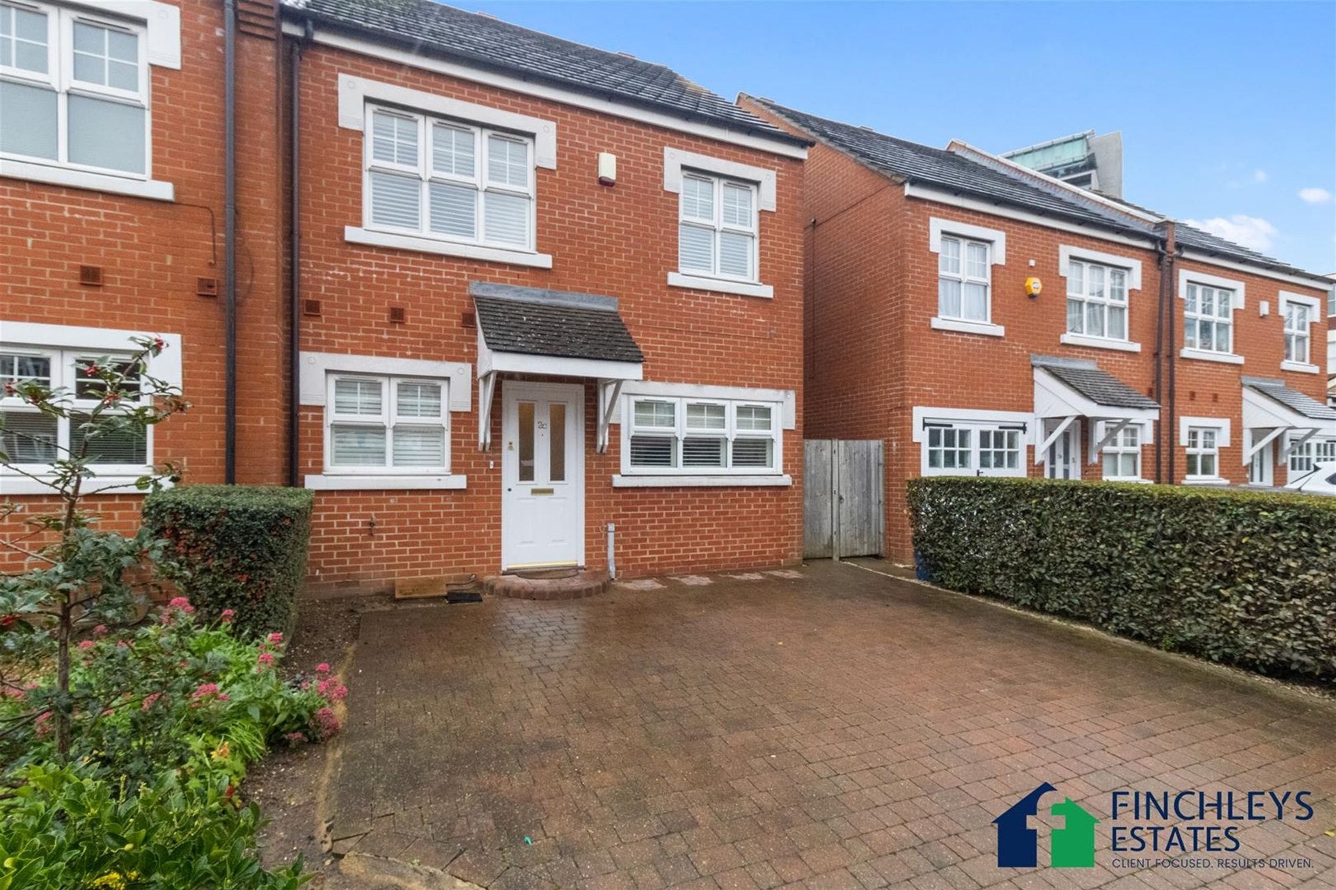House Dale Grove in Greater London