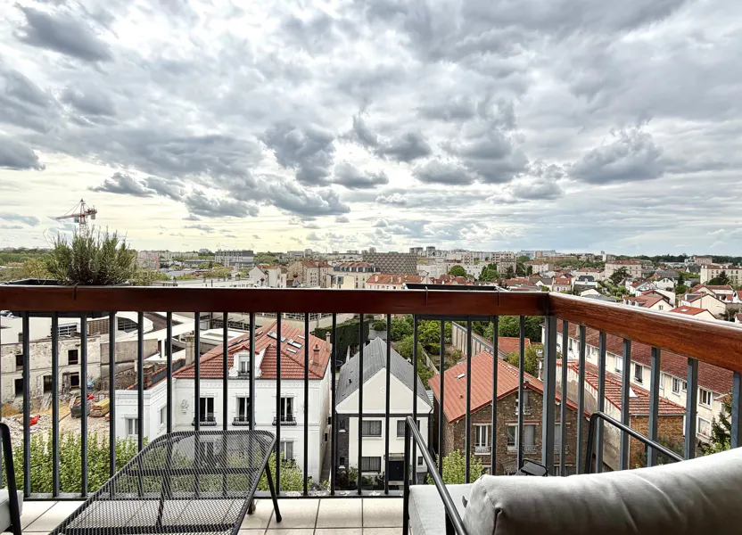 Flat Avenue Foch in Joinville-le-Pont