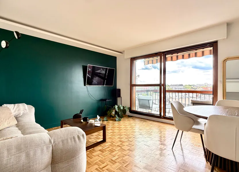 Flat Avenue Foch in Joinville-le-Pont