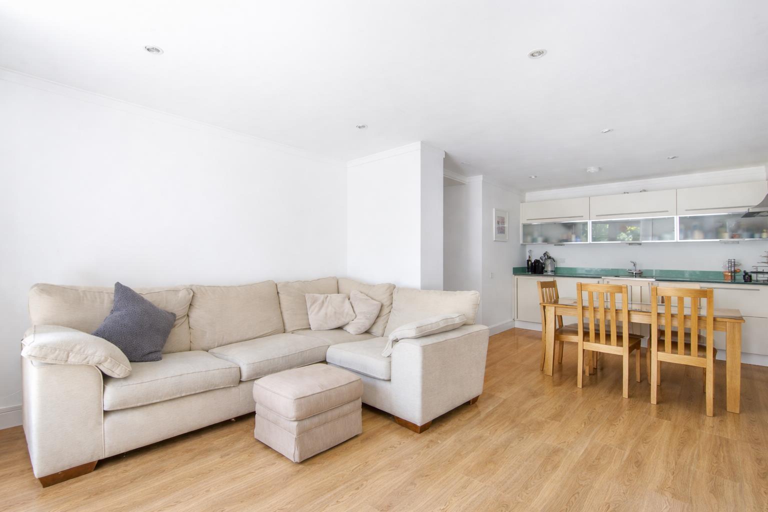 Room Hallam Street in City of Westminster