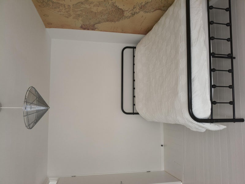 Room Eltham Rise in Leeds