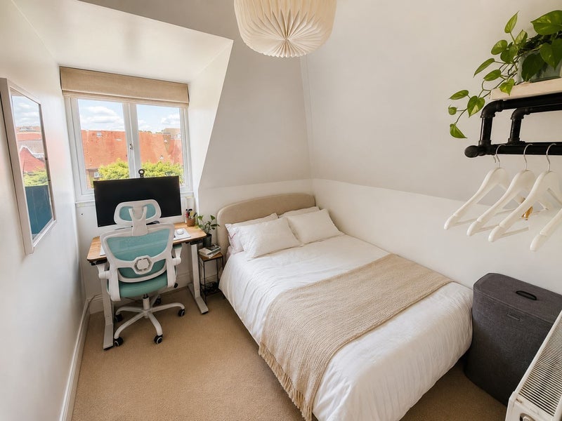 Room Stourcliffe Avenue in Bournemouth