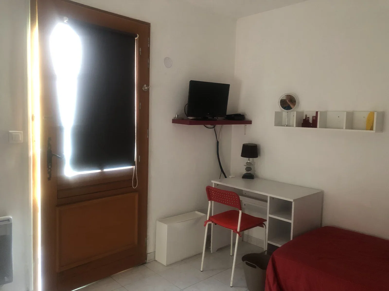 Room Chemin des Anémones in Marseille