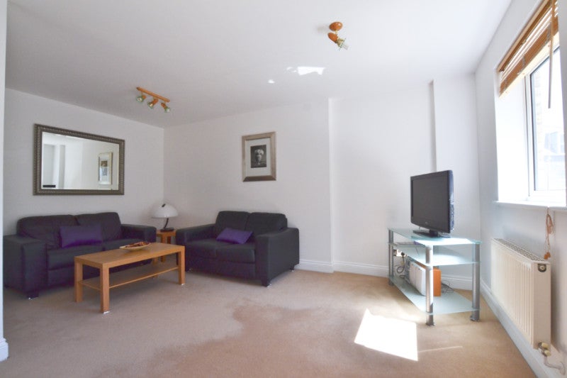Flat Palgrave Gardens in City of Westminster