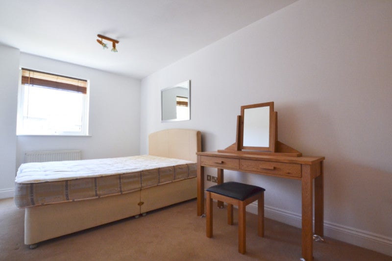 Flat Palgrave Gardens in City of Westminster
