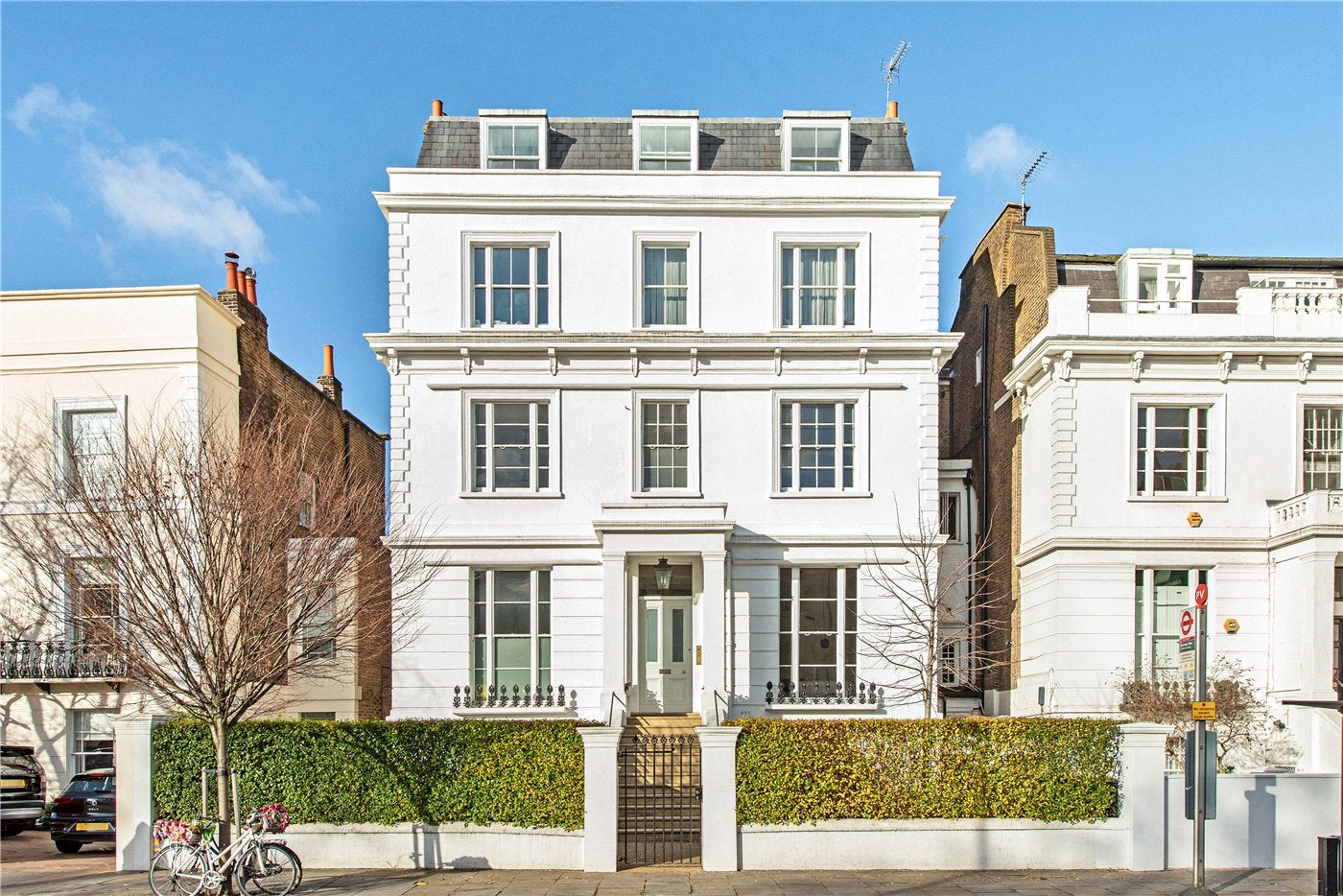 Flat Pembridge Villas in Greater London