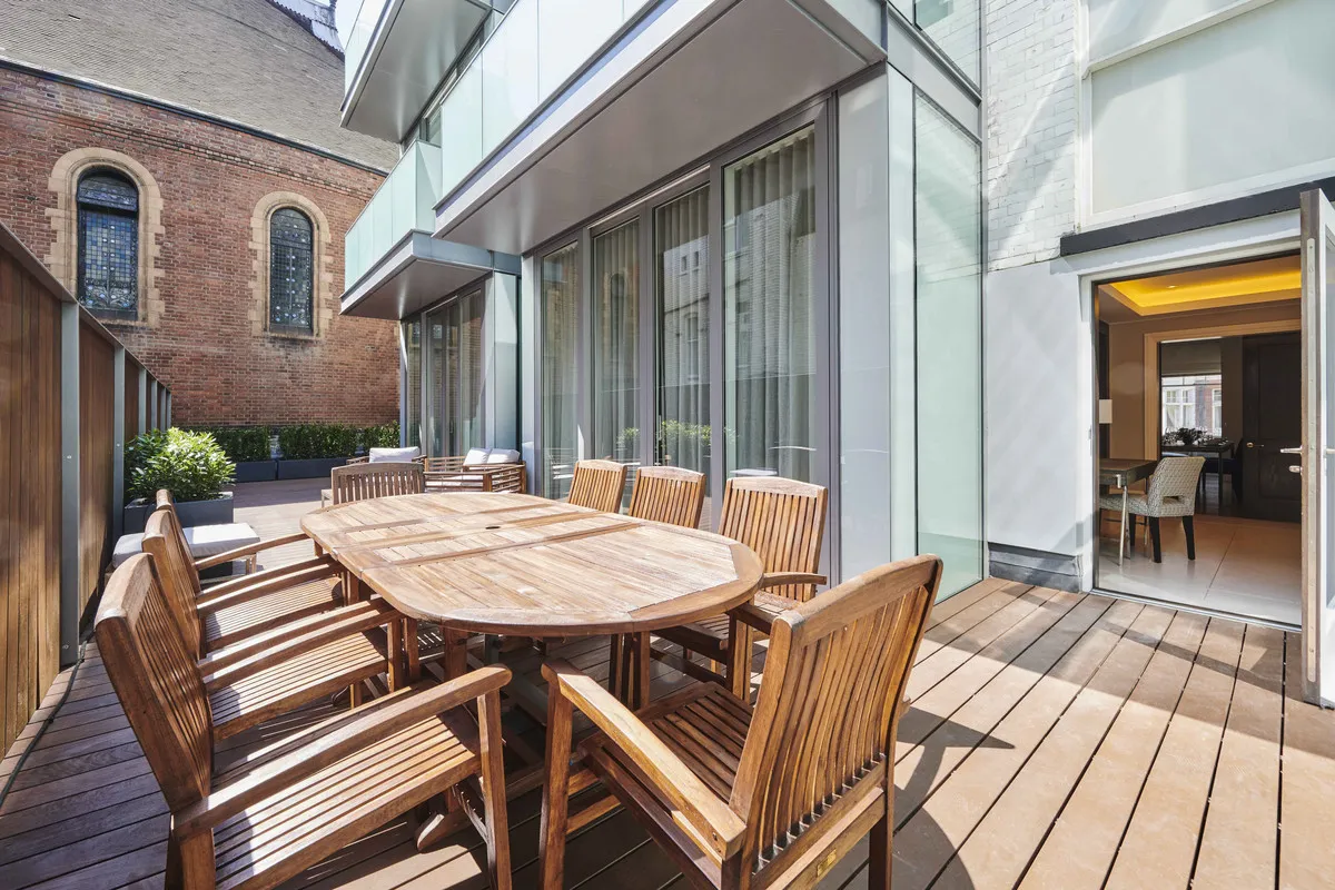 Flat Duke Street in City of Westminster