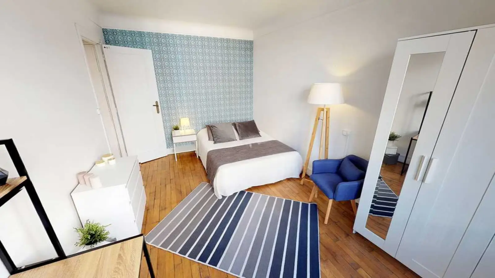 Flat Esplanade Jacques Chaban-Delmas in Paris