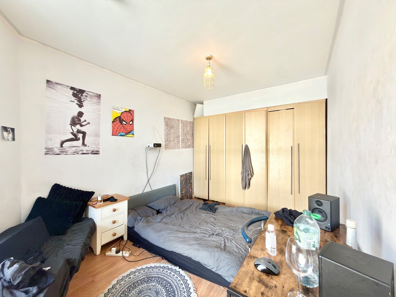 Flat Caledonian Road in Greater London
