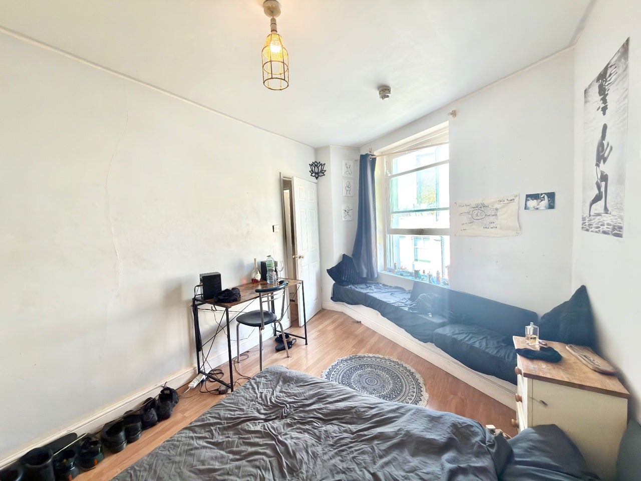 Flat Caledonian Road in Greater London