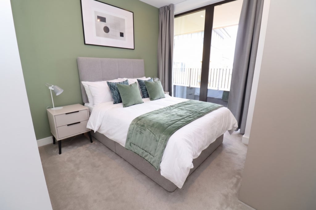 Room Globe Road in Greater London