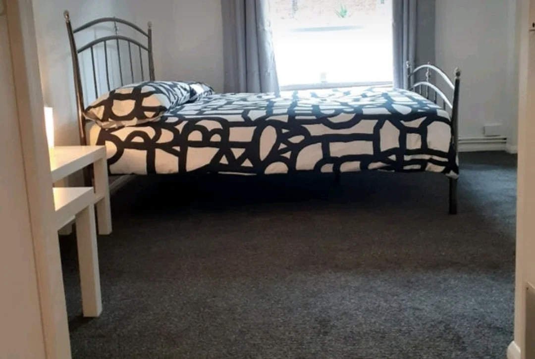 Room Camilla Road in Greater London