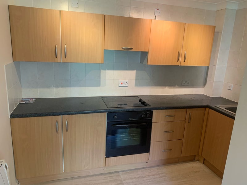 Flat Savill Way in Marlow