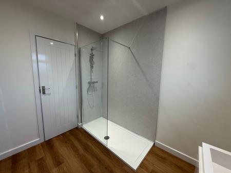 Flat Cowdray Close in Royal Leamington Spa