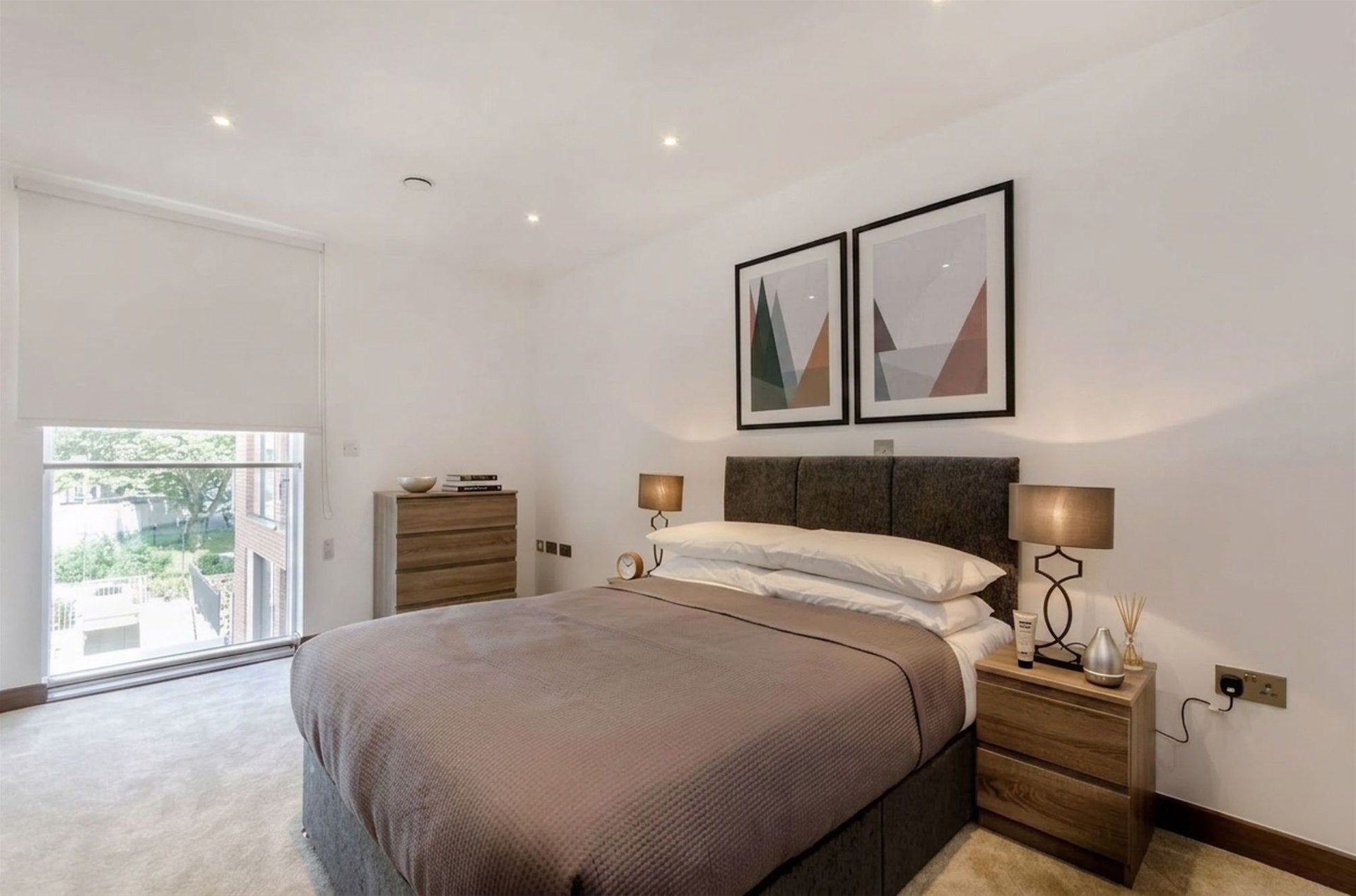 Flat Maygrove Road in Greater London