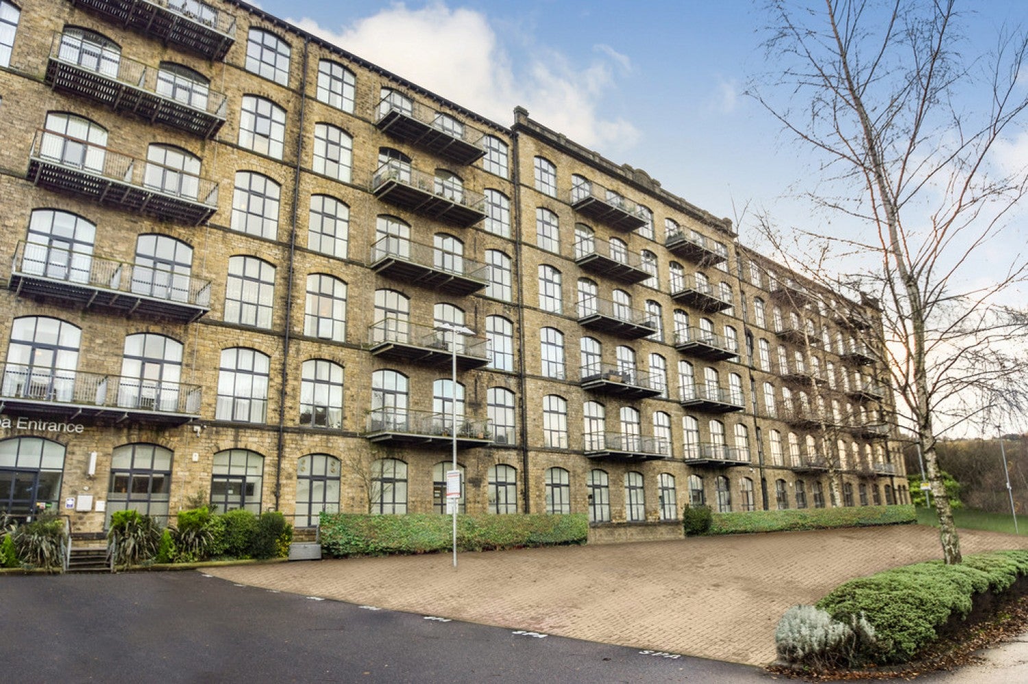Flat Bargate in Kirklees