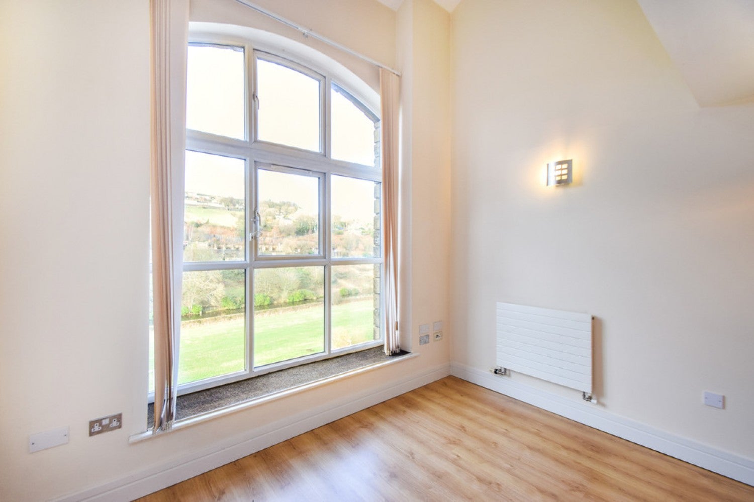 Flat Bargate in Kirklees