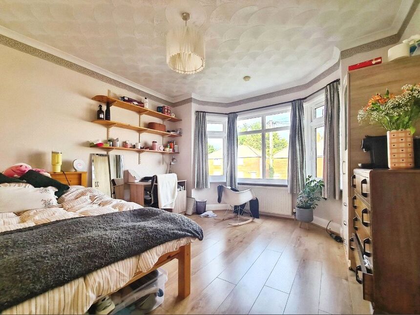 Room Harrison Road in Southampton