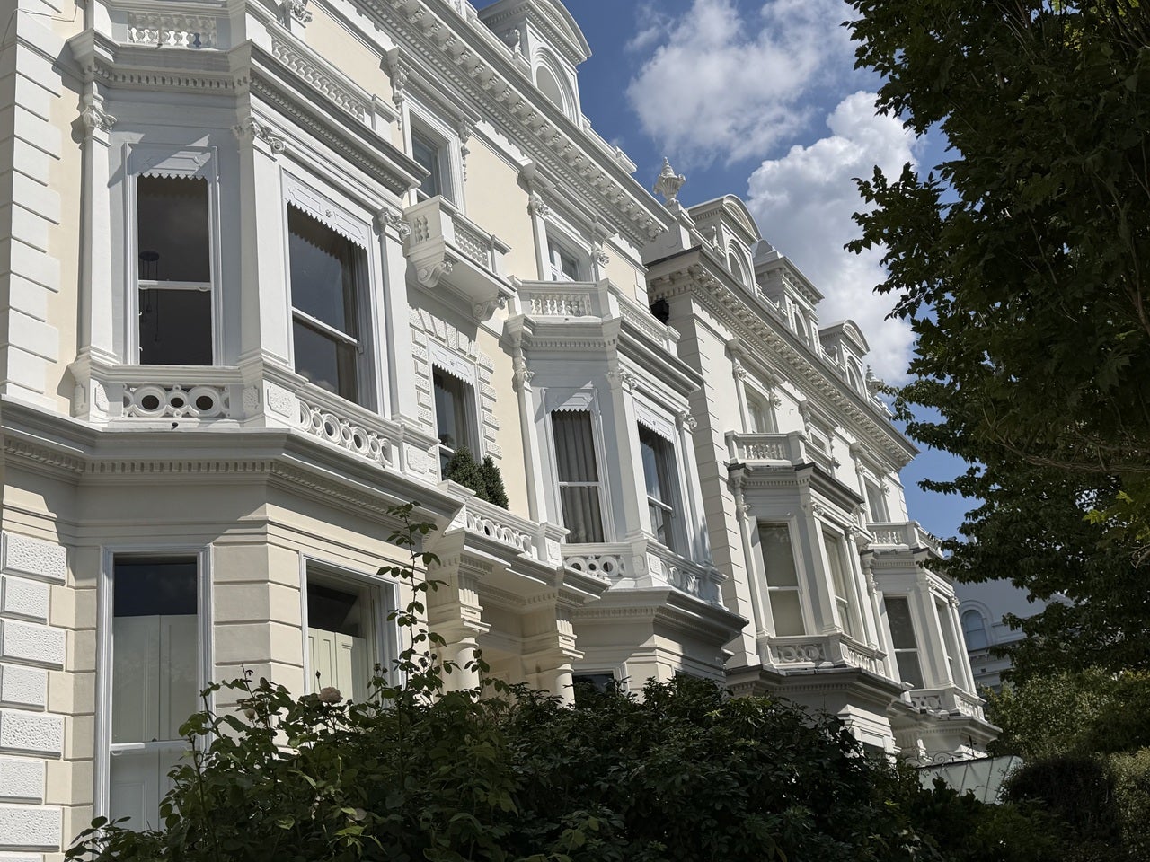 Flat Pembridge Square in Greater London