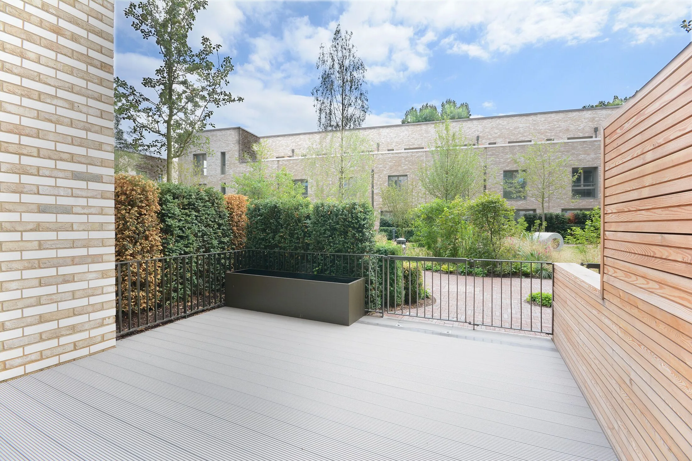Flat Heygate Street in Greater London