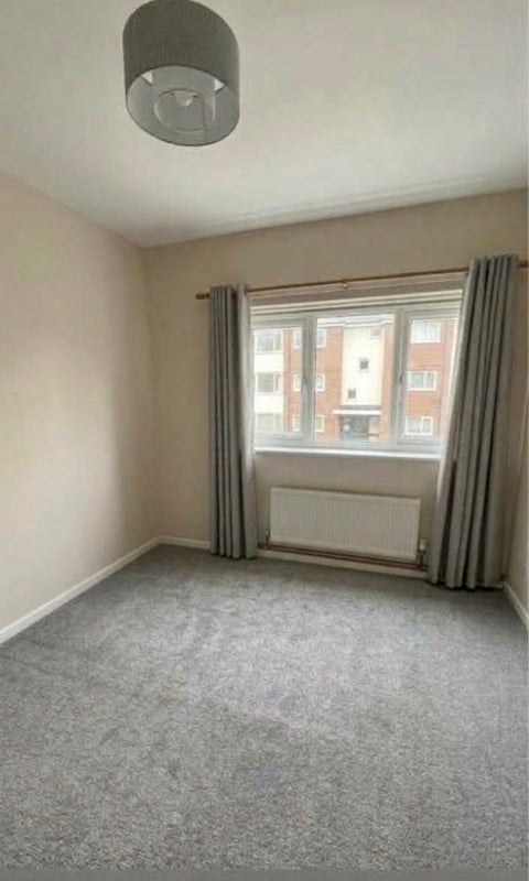 Flat Arosa Drive in Birmingham