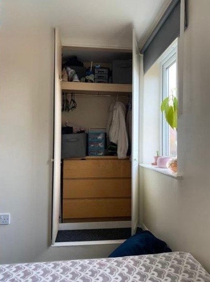 Room Beatrix Place in Bristol