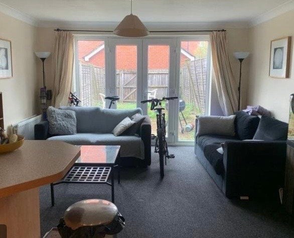 Room Beatrix Place in Bristol