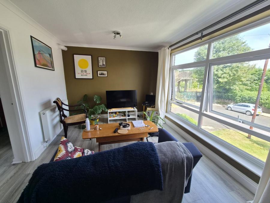 Flat Hunters Court in Newcastle upon Tyne
