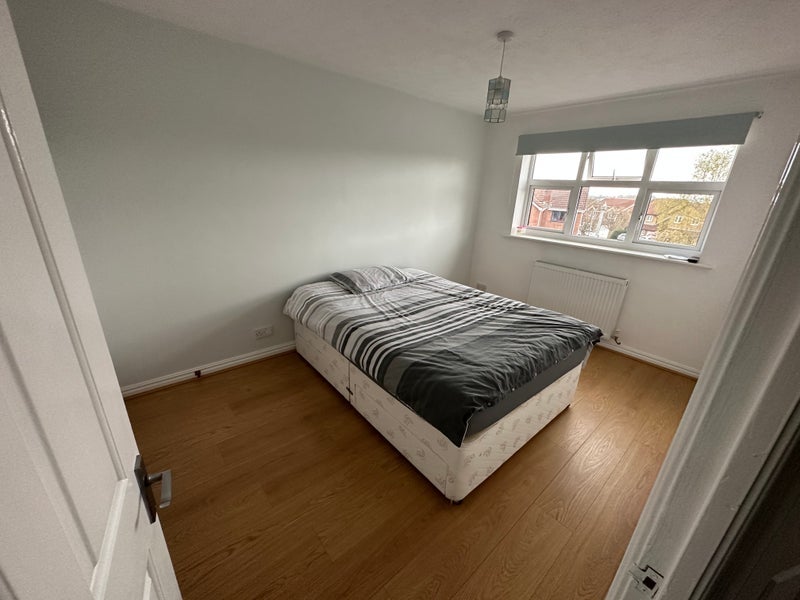 House Newquay Close in Nuneaton and Bedworth