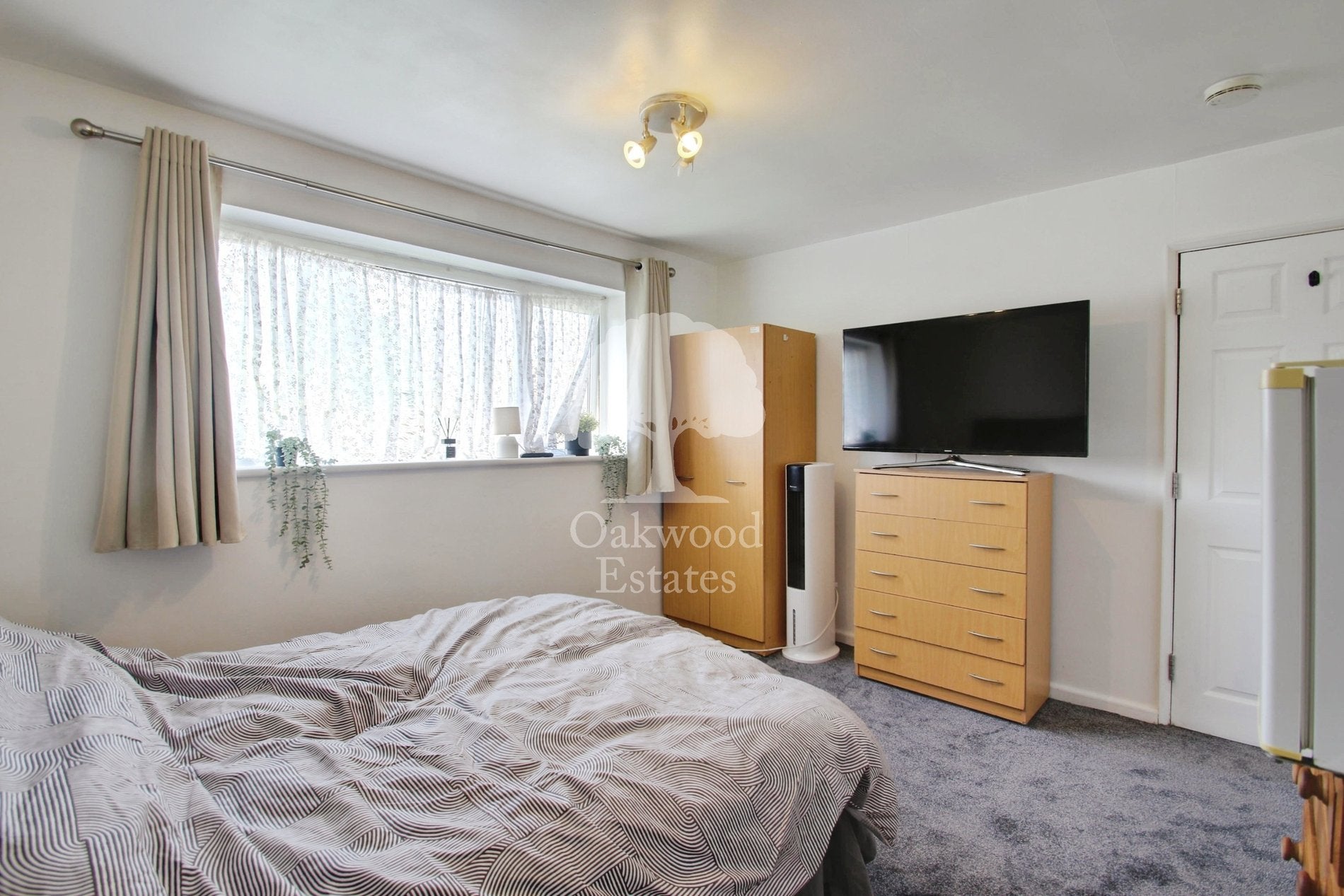 Room Laurels Road in Iver