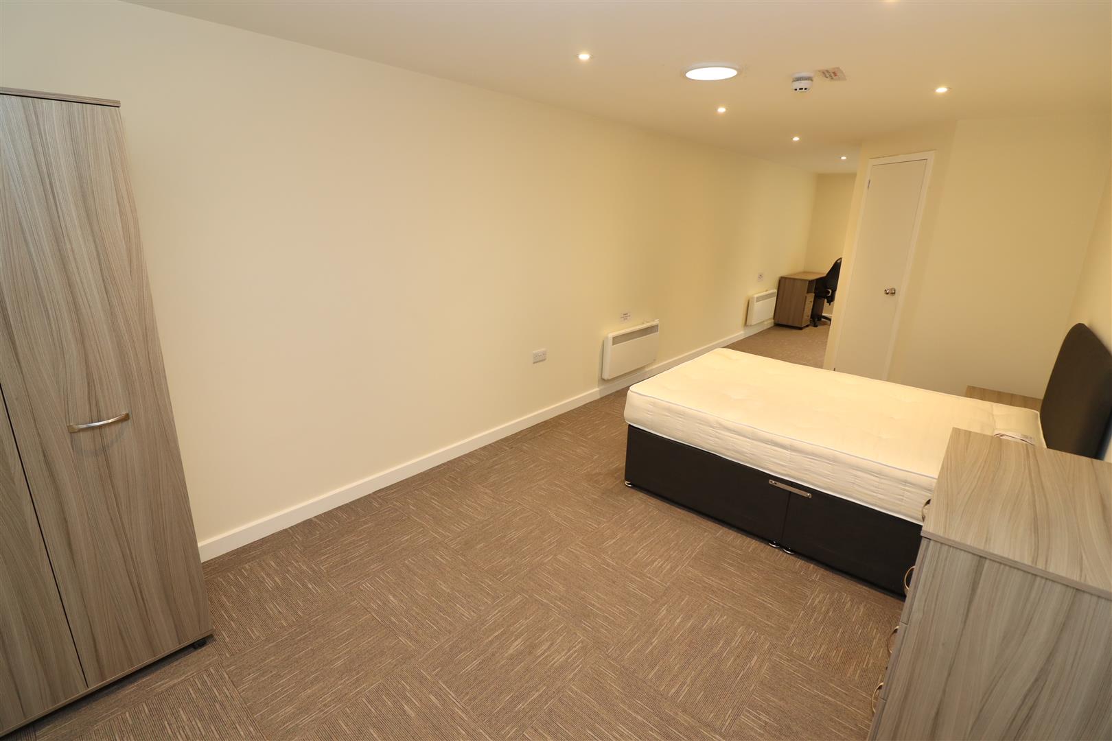 Room St Giles Street in Northampton