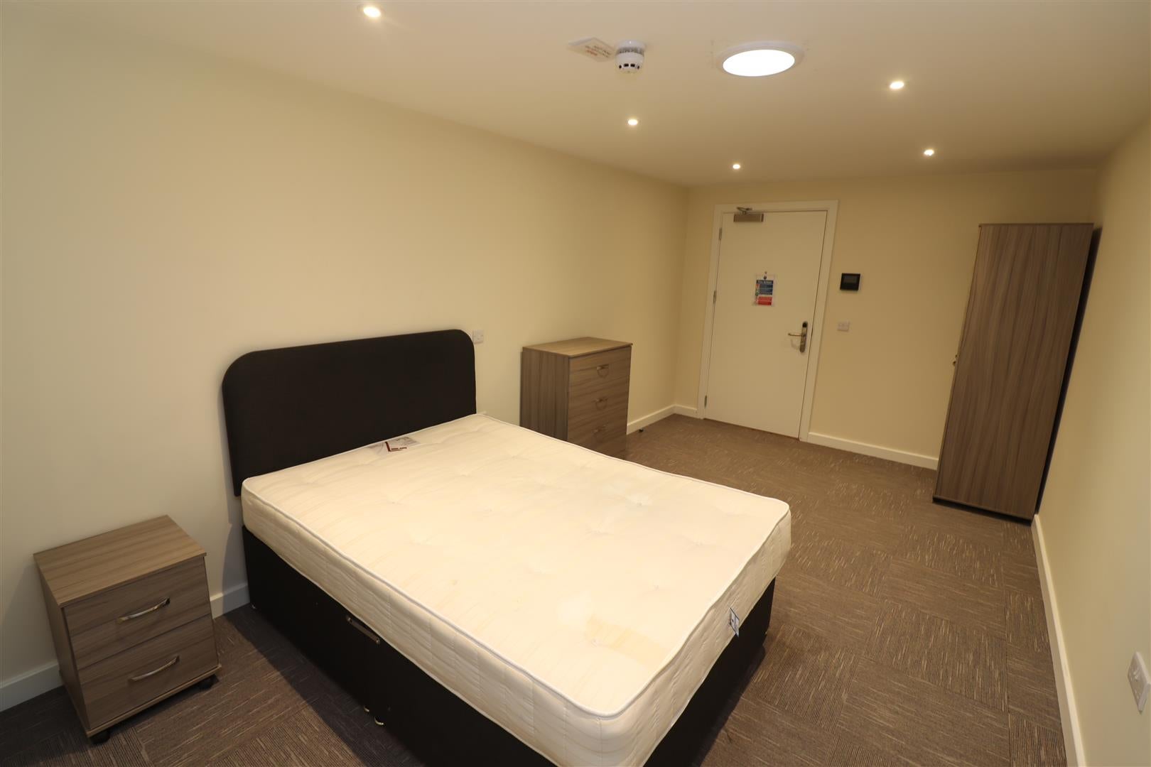 Room St Giles Street in Northampton