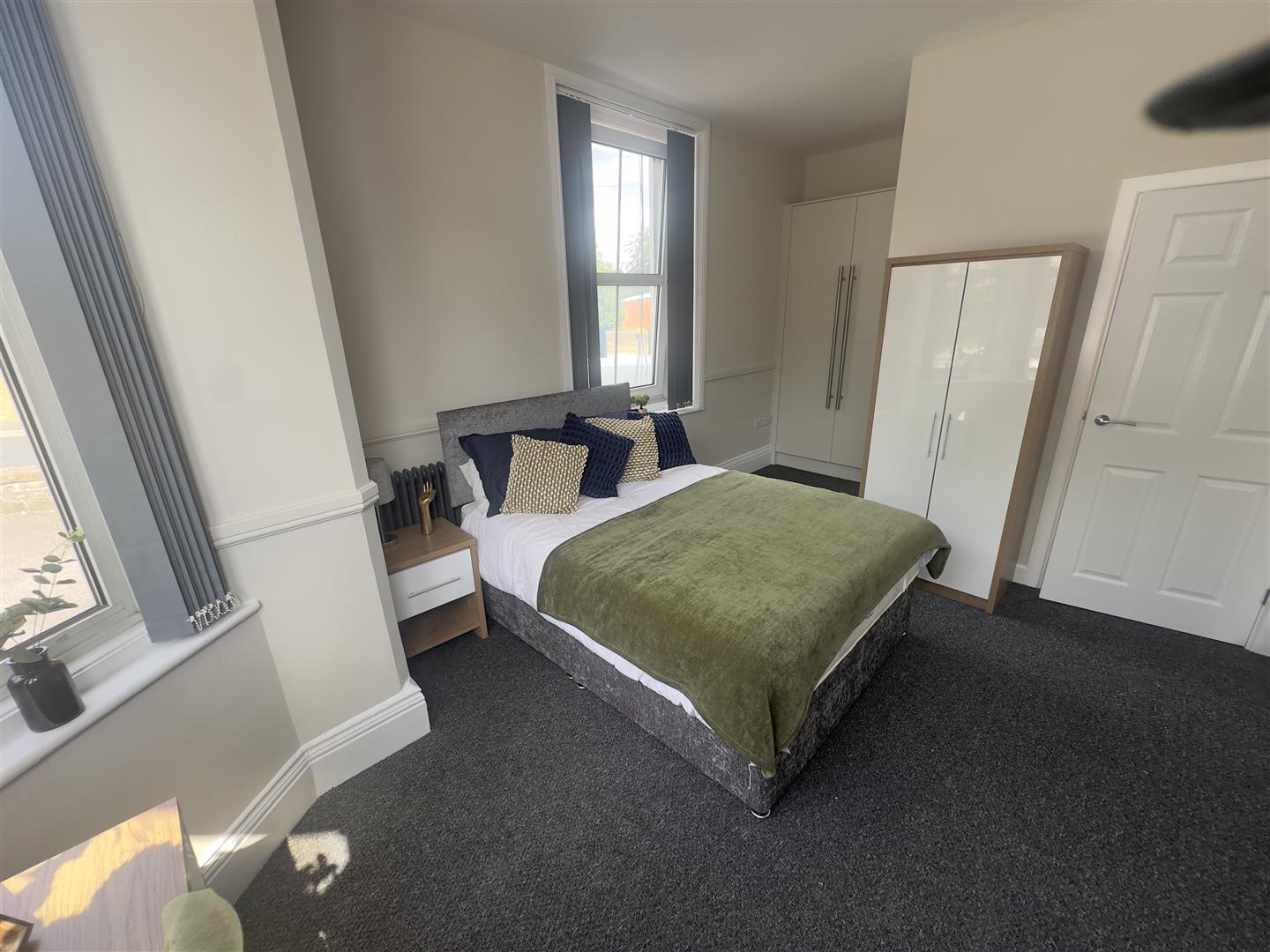 Room Woodhouse Road in Mansfield Woodhouse