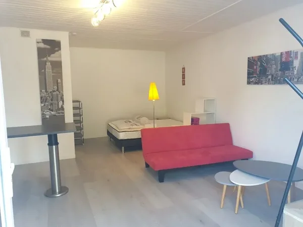 Flat Route de Clisson in Saint-Sébastien-sur-Loire
