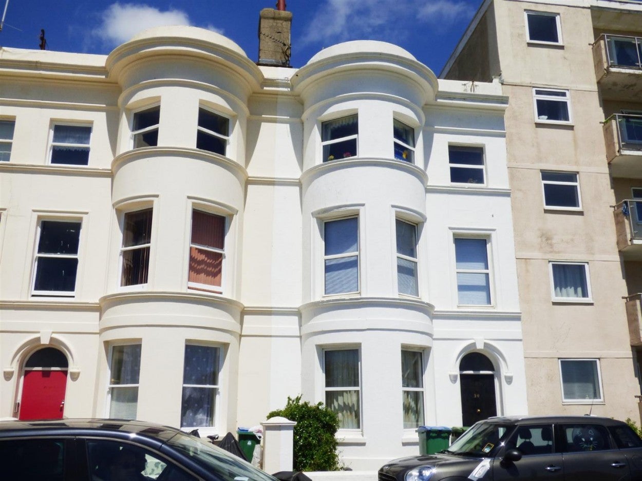 Flat South Terrace in Arun