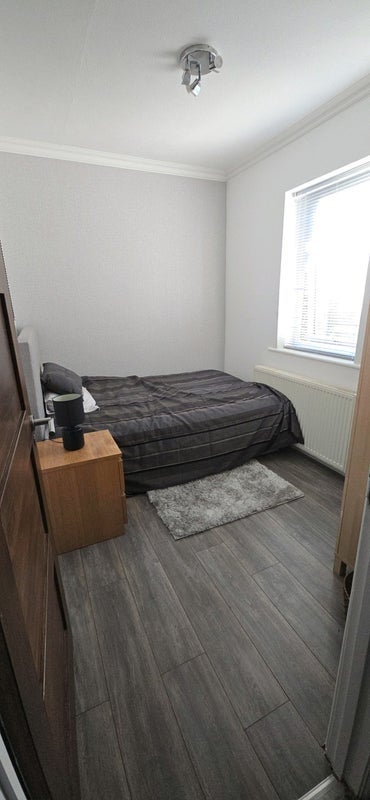 Room Medcalf Road in Greater London