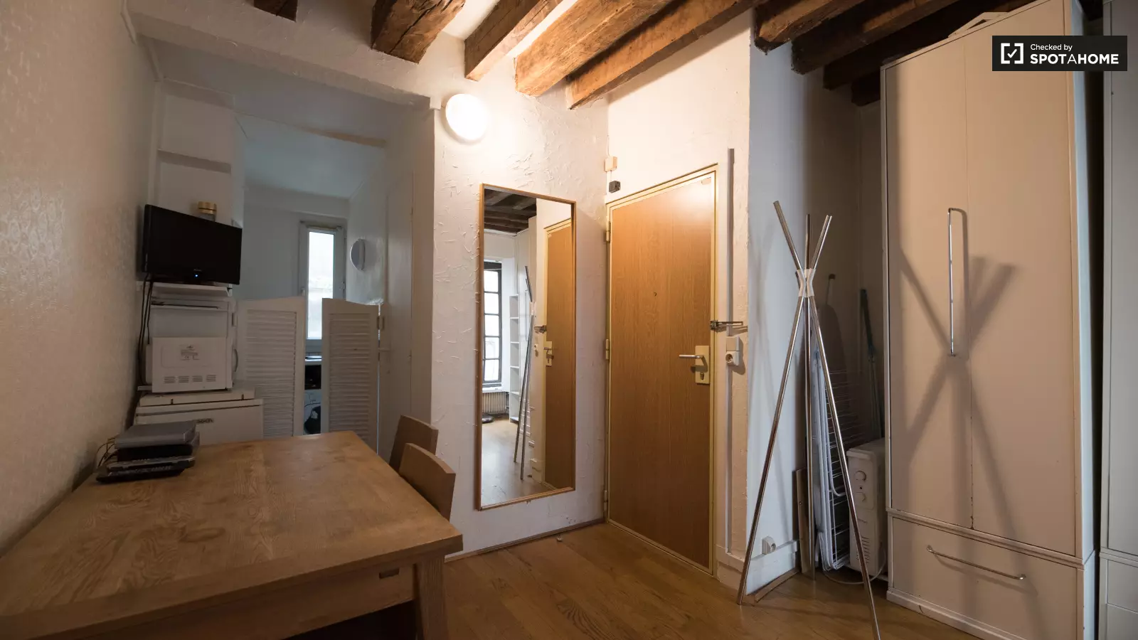Flat Rue des Ciseaux in Paris