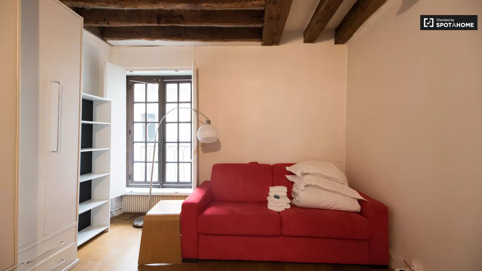 Flat Rue des Ciseaux in Paris